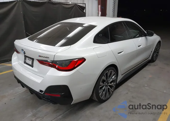 WBA13AW02NFM31207: 43516906