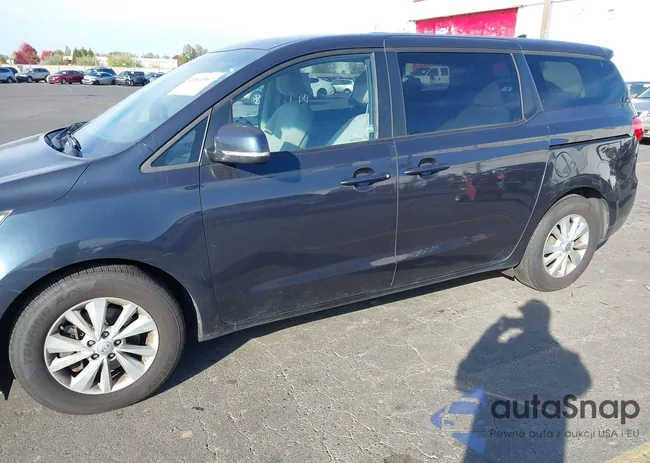 KNDMB5C15H6230218: 43516367