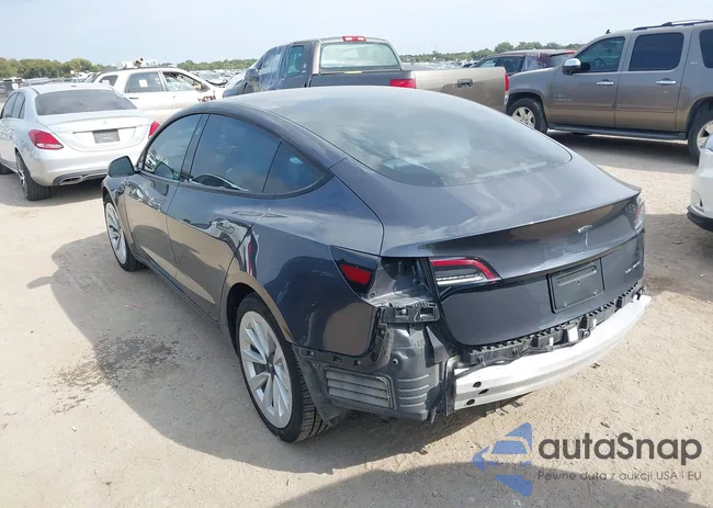 5YJ3E1EB0MF062004: 43516419