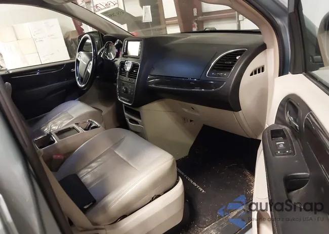 2C4RC1BG6CR390160: 43517853