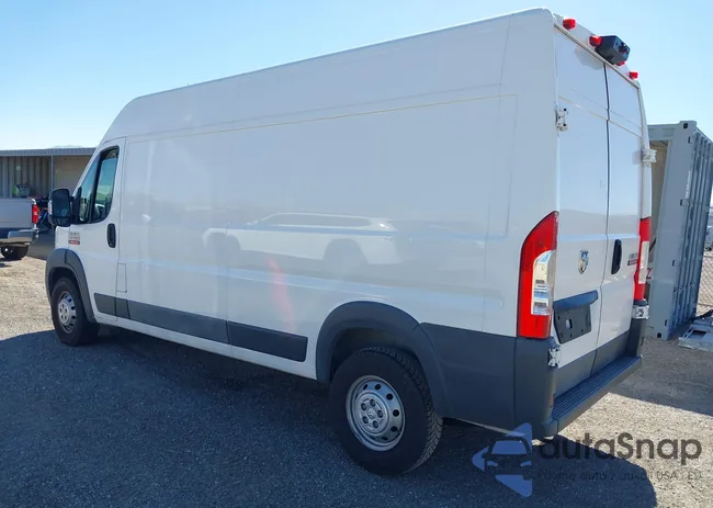 3C6TRVDG3JE124366: 43517888