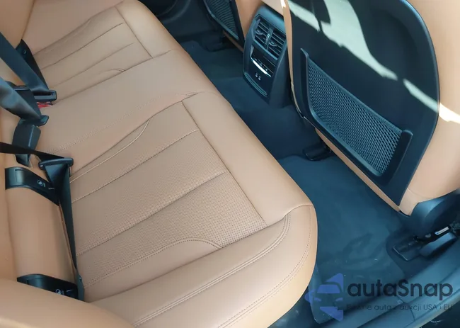 WBY33AW08RFS02160: 43517096