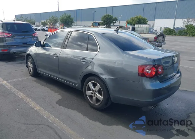 3VWRZ71K98M165072: 43517201