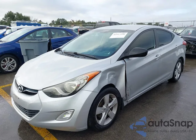 KMHDH4AE2CU323065: 43517296