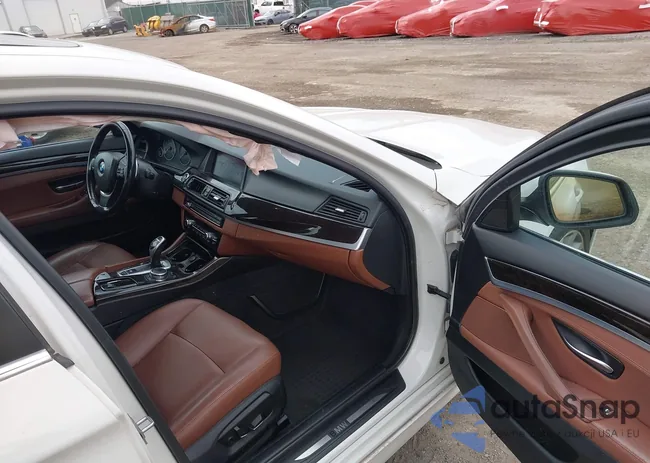 WBA5A7C5XGG147461: 43518496