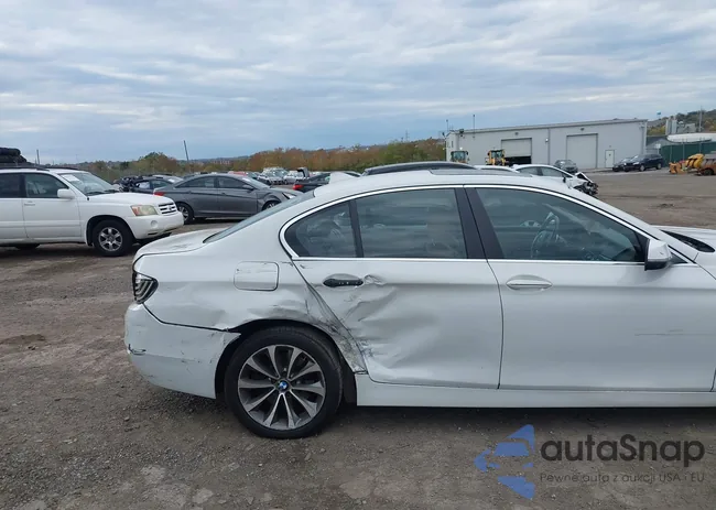 WBA5A7C5XGG147461: 43518496