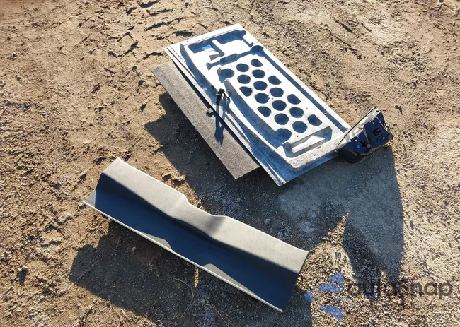 2C3CDXBG6MH612844: 43518681