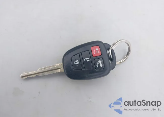 2T1BURHE1HC824205: 43518714