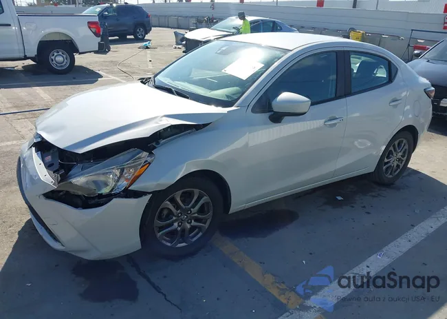 3MYDLBYV6KY526227: 43518928