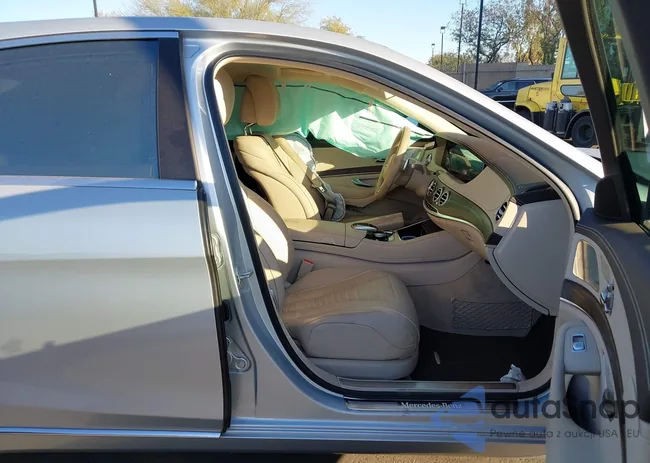 WDDUG8DB5JA380963: 43518988