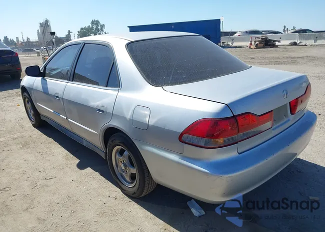 1HGCF86652A082568: 43518023