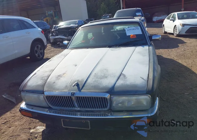 SAJHW1744PC681127: 43518150