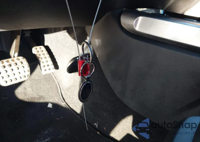 W1N4M4HB2MW109347: 43518375