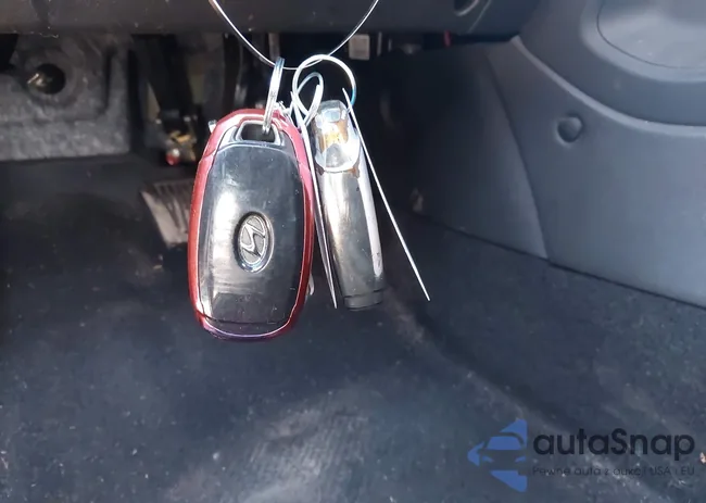 KM8K6CAB9NU890941: 43519677