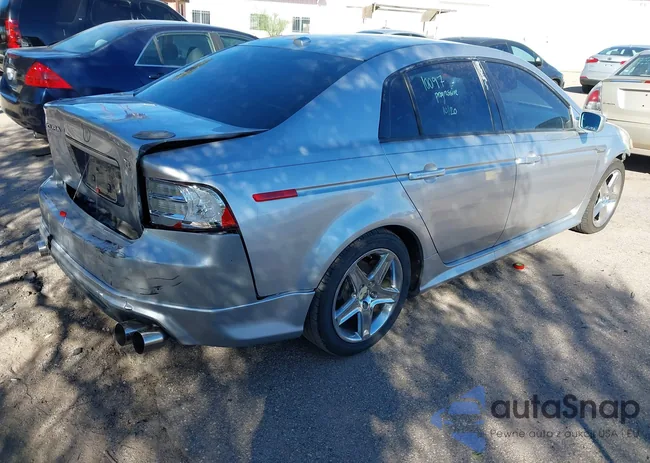 19UUA66286A030944: 43519829