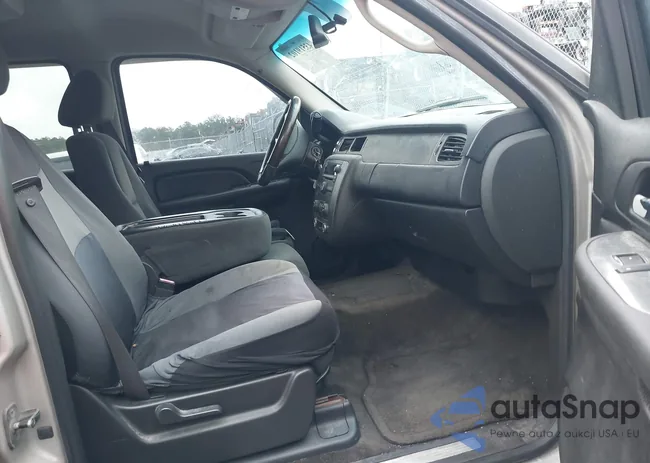 1GNFC13077R242297: 43519102