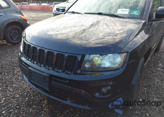 1C4NJDEB5CD572649: 43519117