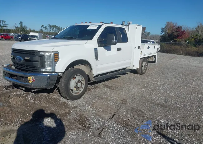 1FD7X3B6XJEB52963: 43519311