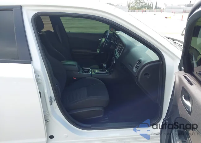 2C3CDXGJ4KH696633: 43520442