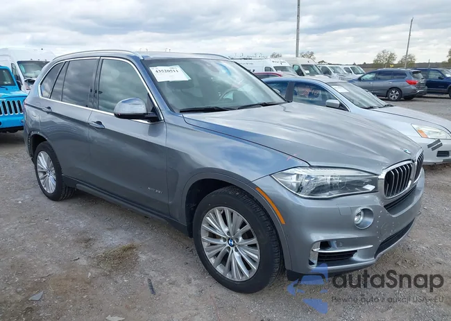 5UXKR0C38H0V82119: 43520511