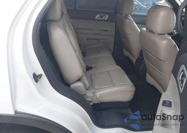 1FMHK7D82BGA17359: 43520621