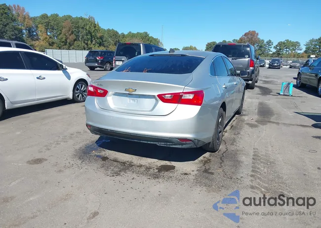 1G1ZB5ST0HF221380: 43520648