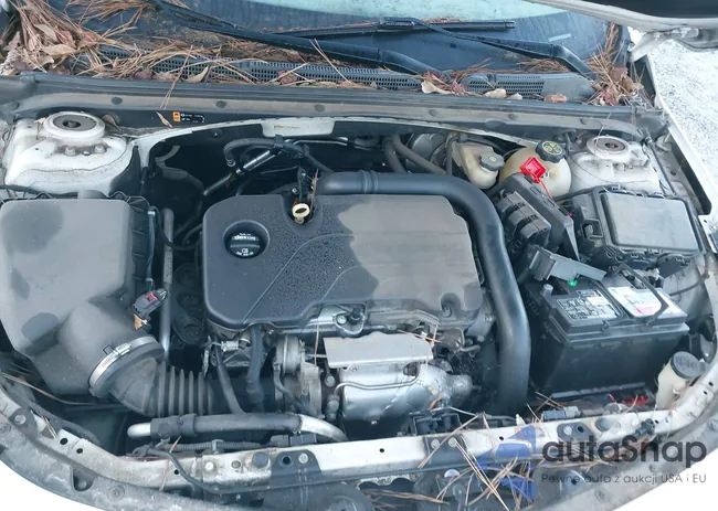 1G1ZB5ST3GF188664: 43520683