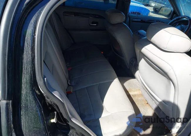 1LNHM82W7XY703870: 43520706