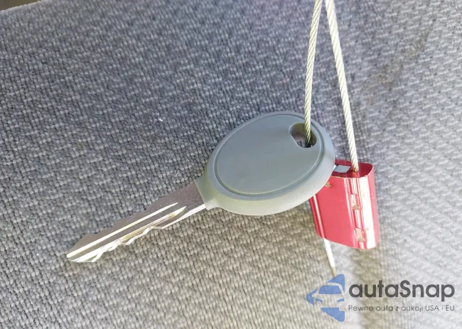 1B8GP25312B530585: 43520738