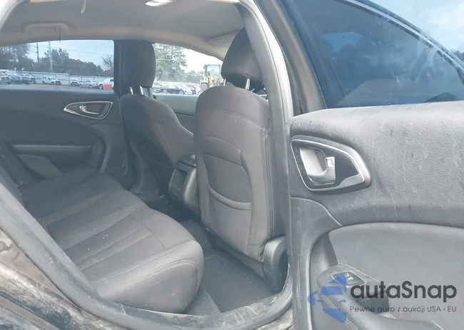 1C3CCCAB3FN661480: 43520842