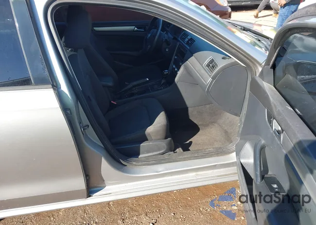 1VWAP7A37CC063632: 43520868