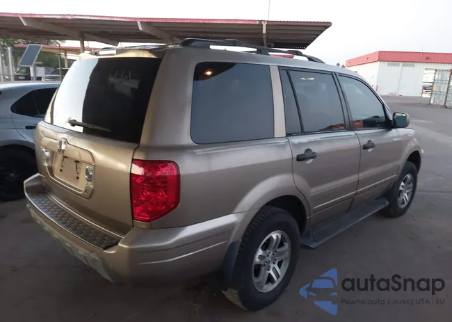 2HKYF18423H575609: 43520928