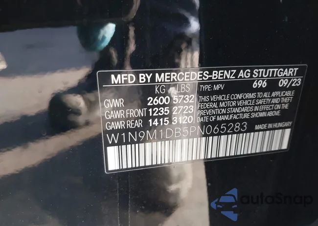 W1N9M1DB5PN065283: 43520048