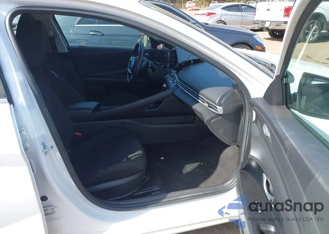 KMHLS4DG7SU860068: 43520103