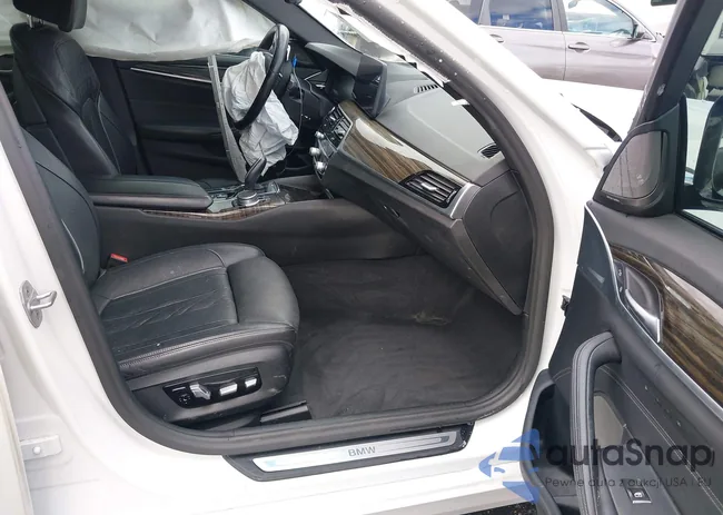 WBA53BH05MCF29901: 43520163