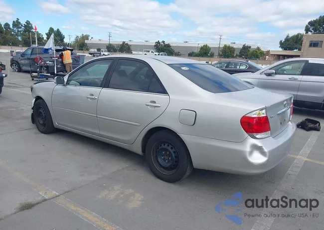 4T1BE32K05U588505: 43520304