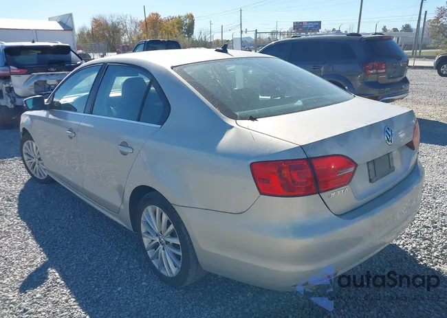 3VWLX7AJ8BM346805: 43521430