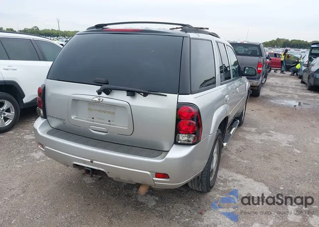 1GNDT13S282118604: 43521482