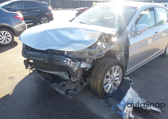 1HGCR2F81DA043856: 43521542