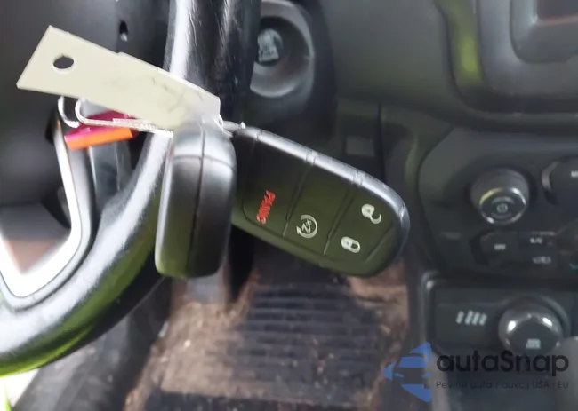 ZACCJBBB5JPG84608: 43521574