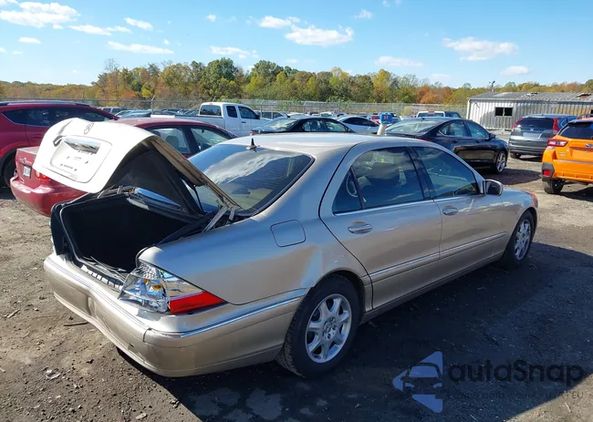 WDBNG75J6YA135225: 43521644