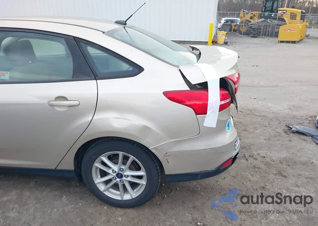 1FADP3F21JL237609: 43521756