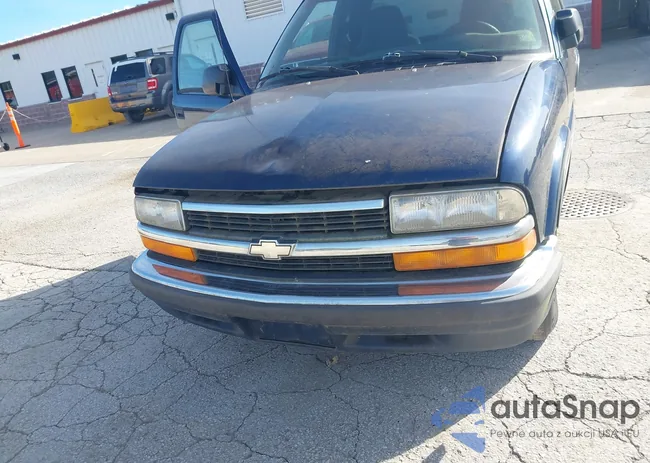 1GCCS19X1X8188973: 43521867