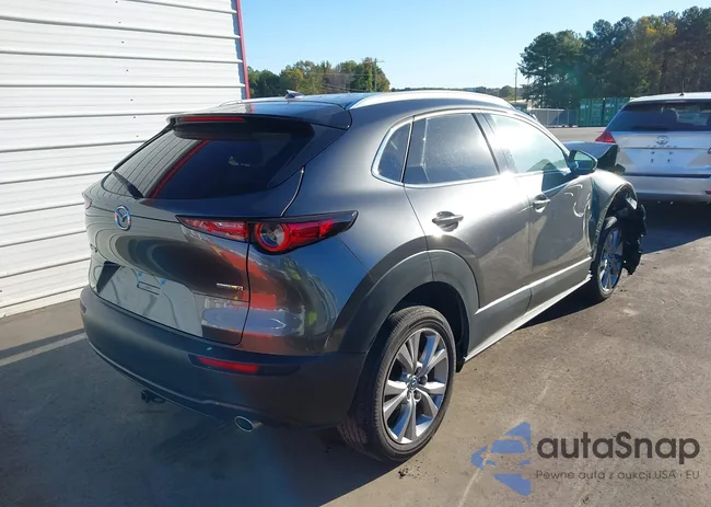 3MVDMADLXMM319343: 43521871