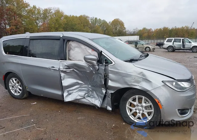 2C4RC1FG9LR232969: 43521324