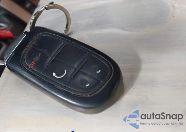 3C6UR5GL2GG107603: 43522655