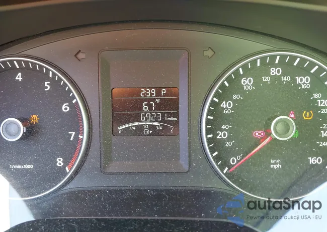 3VWD17AJ8EM384500: 43522679