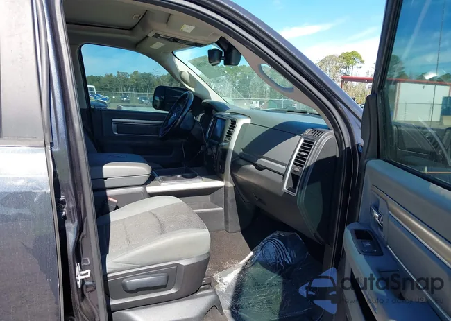 1C6RR7TM8FS711048: 43522929