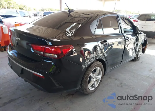 3KPA24AD8PE533853: 43522965