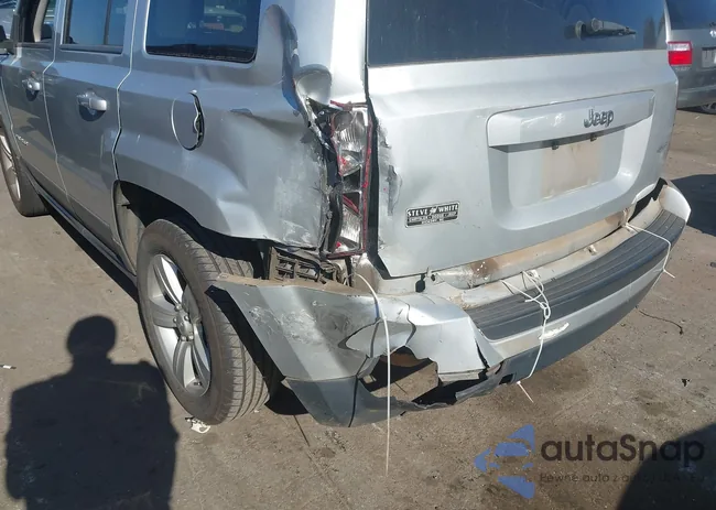 1C4NJPFA4CD613621: 43522972